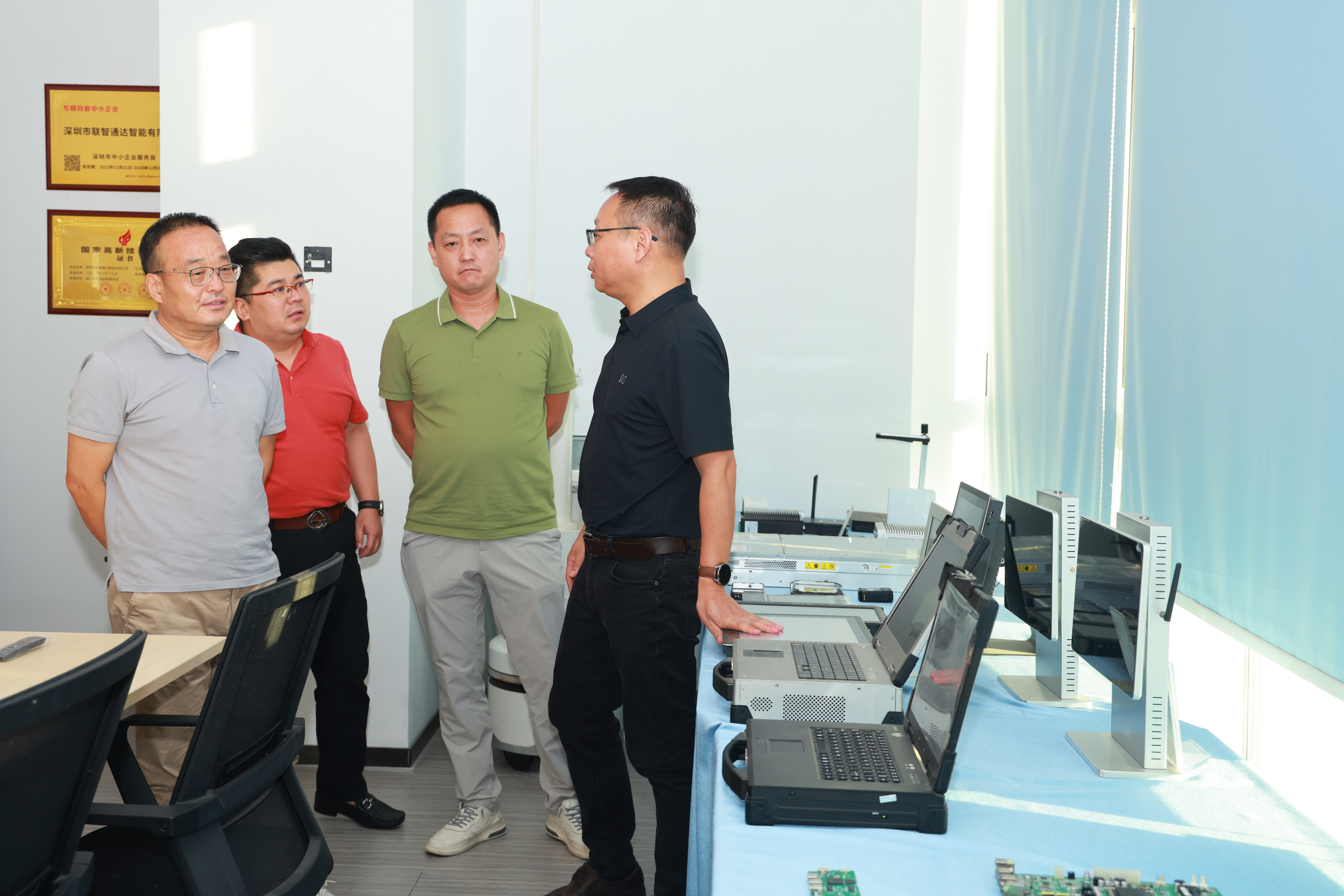 【熱血匯聚】深圳富平商會蒞臨高能計算機參觀交流(圖5)